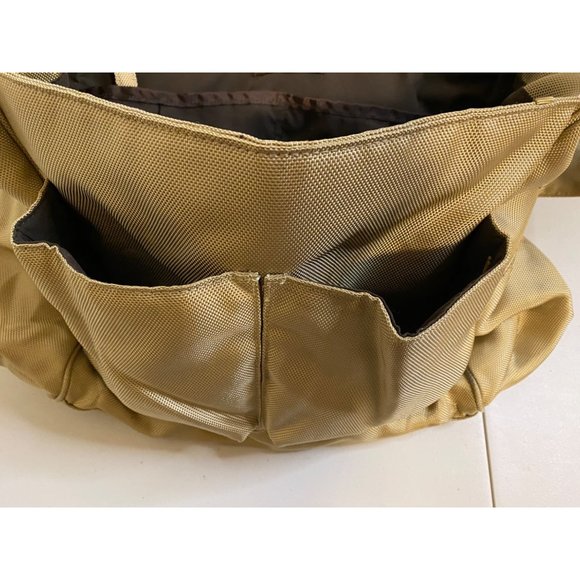 Pottery Barn Kids Convertible 2 in1 Diaper Bag Messenger/Backpack + Changing Pad - Picture 11 of 16